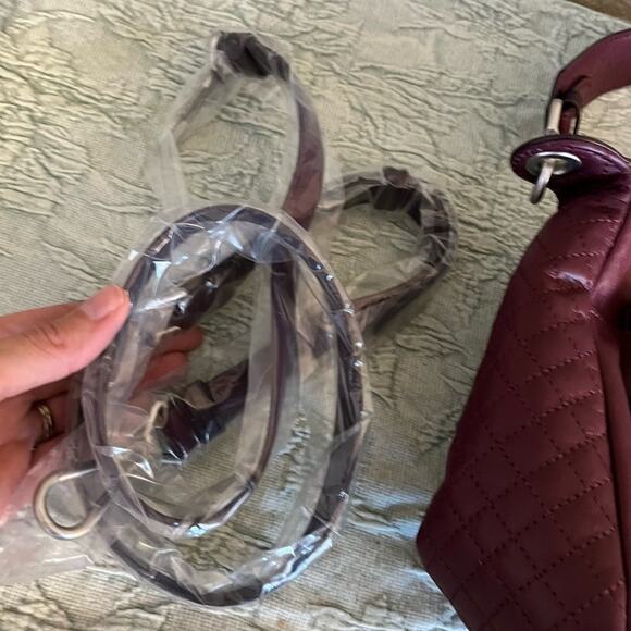 Vera Bradley Leather Carson Shoulder Bag In Mulled Wine Quilted NWOT - Picture 6 of 14